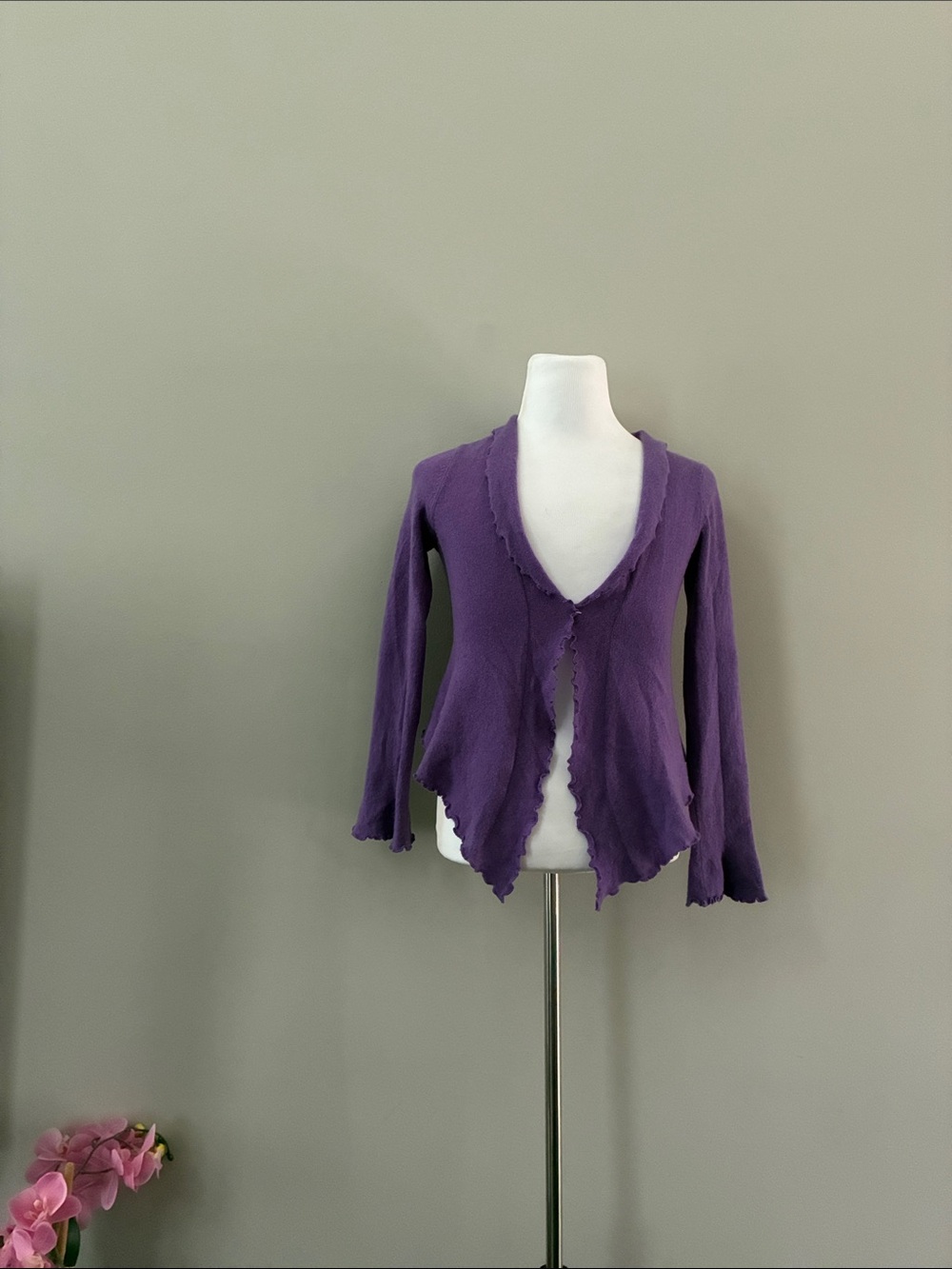 Cynthia Rowley Cashmere Purple Ruffled-Edge V-Neck Cardigan